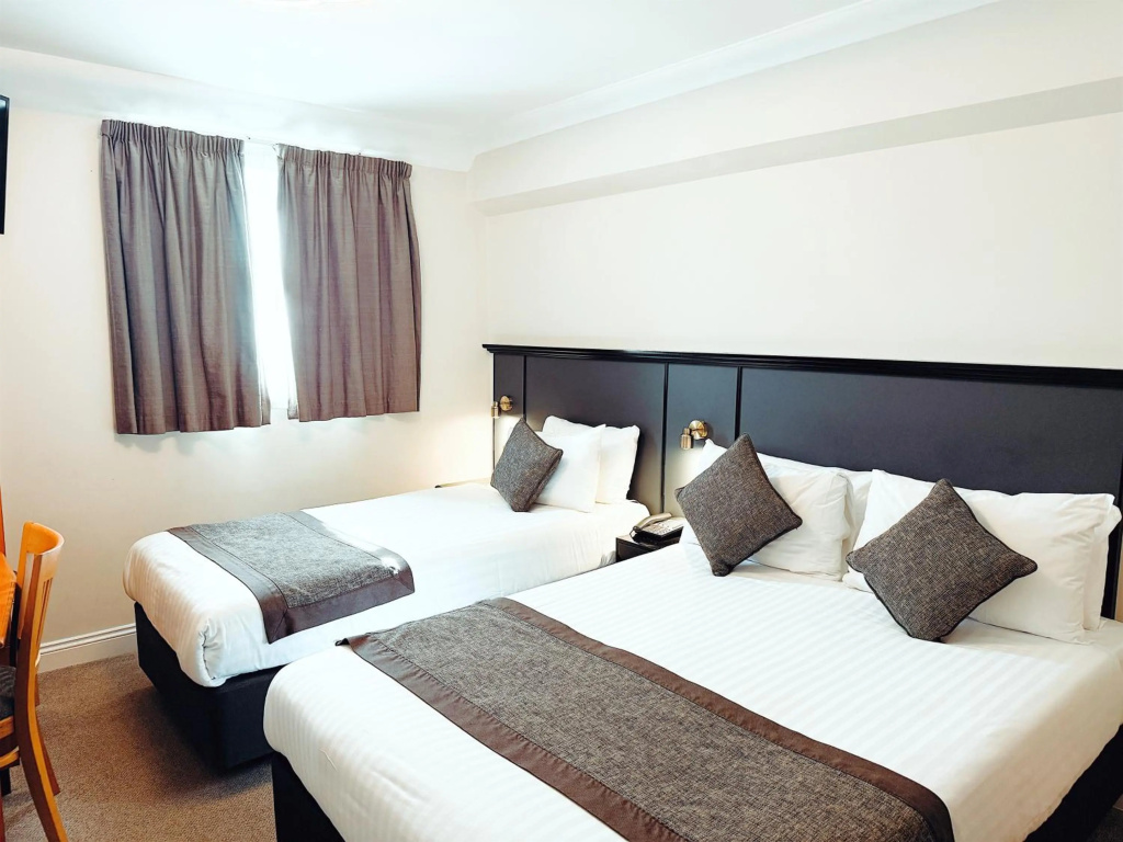 Отель Best Western Corona в Лондоне