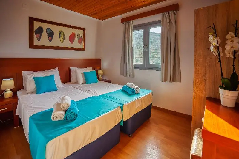 2 Bedrooms Standard Family room
