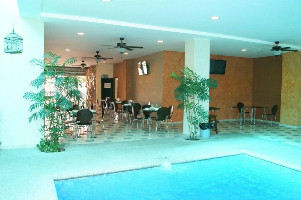 Hotel photo 12