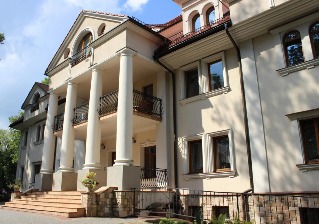 Apartament Radowid 15 w centrum z basenem