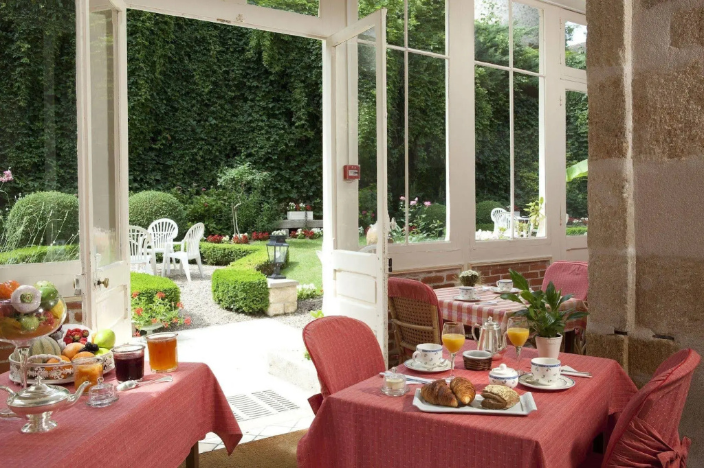 Logis Grand Hotel Montespan-Talleyrand - Général