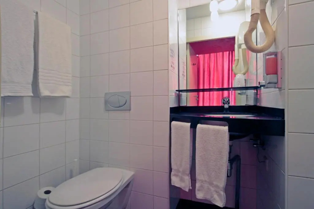 A-Train Hotel - Chambres