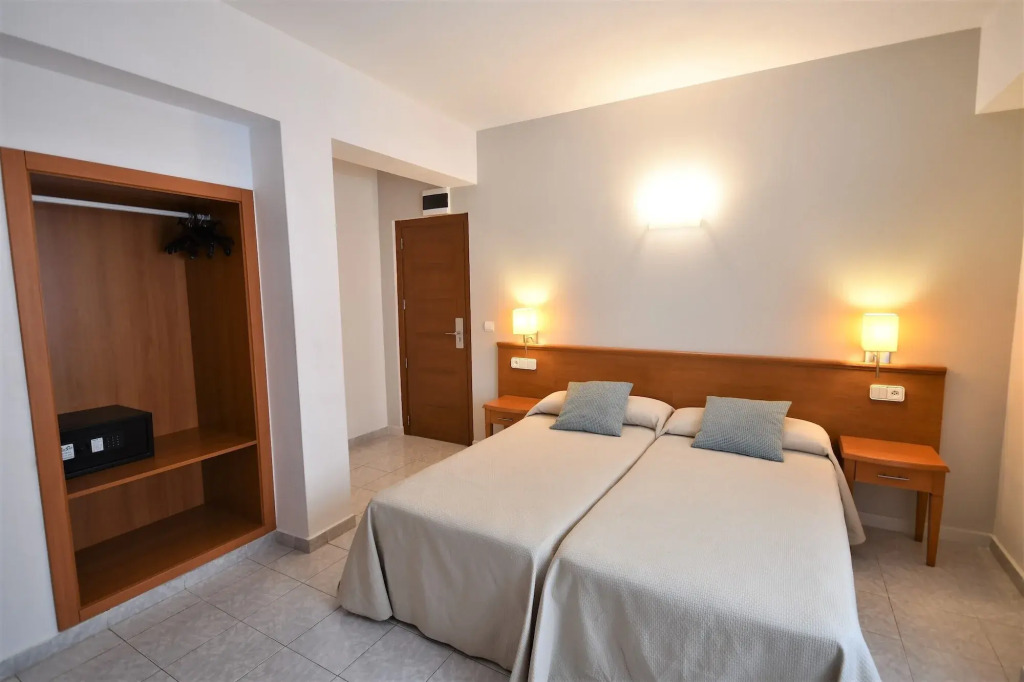 Hostal Mallorca by null