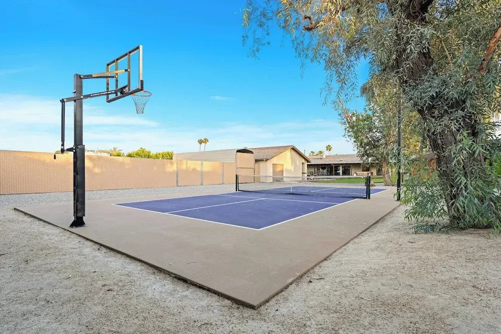 Pool, Sports Court, Game Garage, & Fire Pit Olivano Ranch by Avantstay