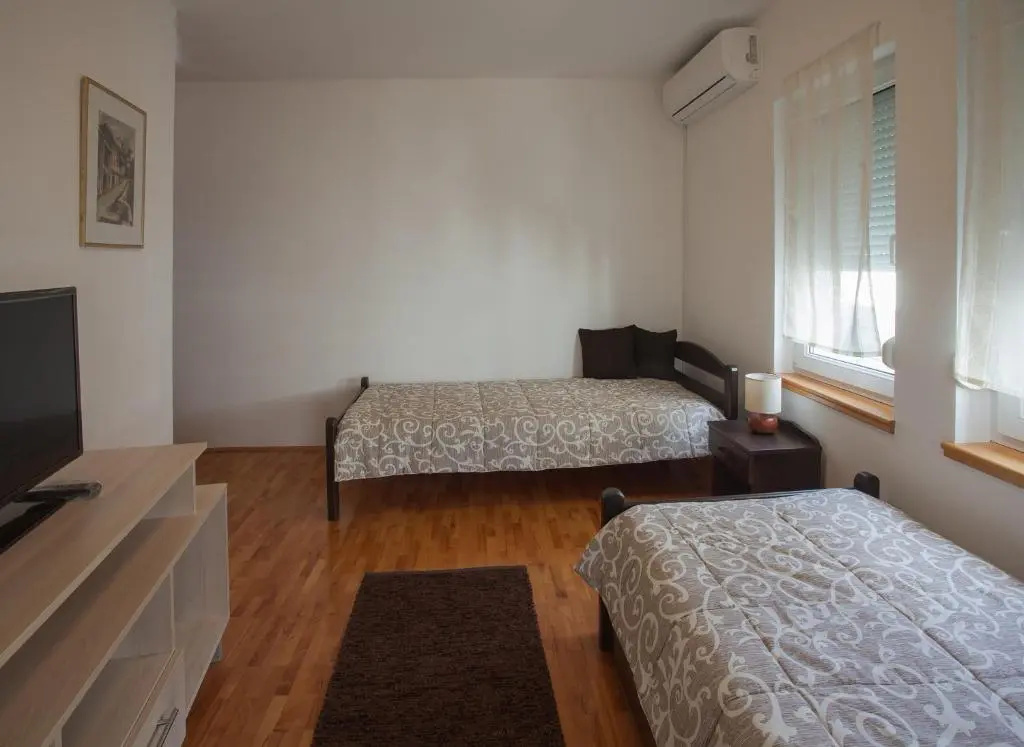 Standard Double room (twin beds)