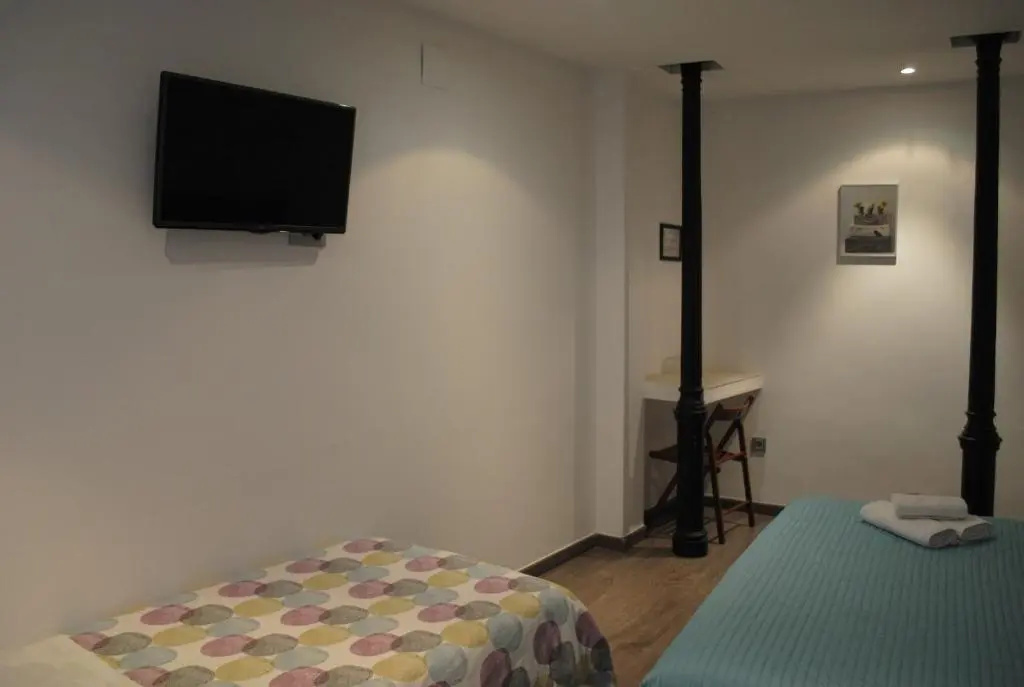 Standard Double room with balcony (full double bed)