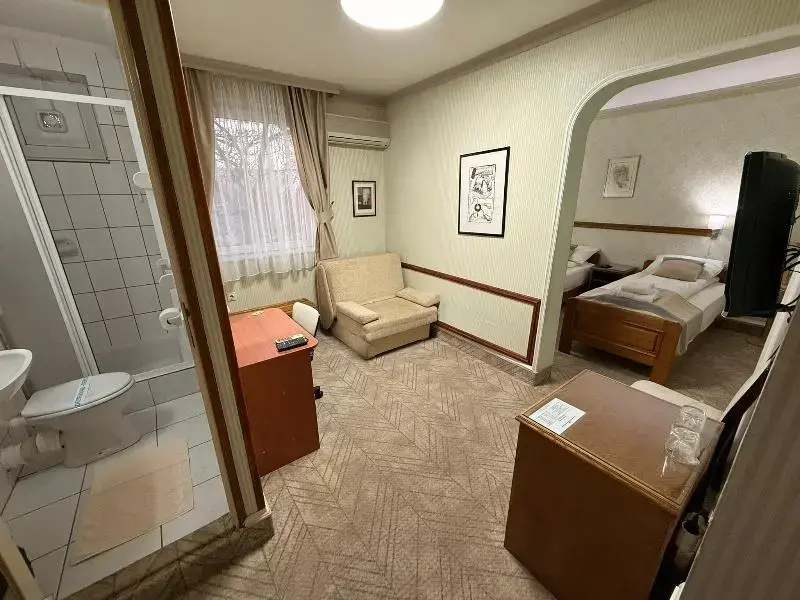 Standard Junior Suite