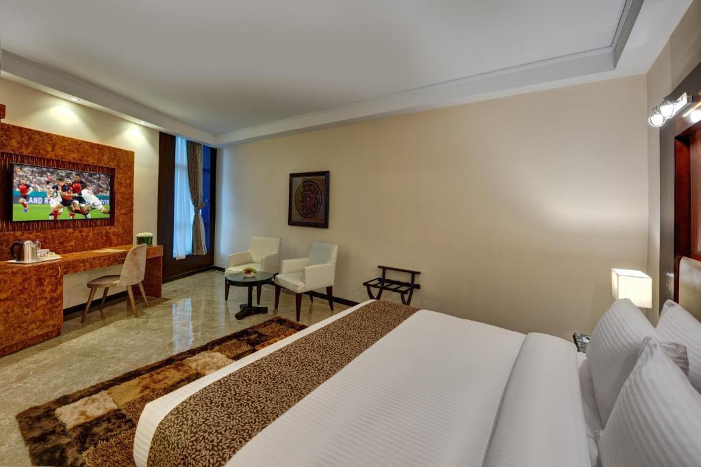 Aryana Hotel