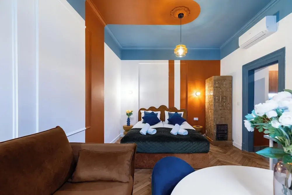 Horizon Apartments - Candy Colored House