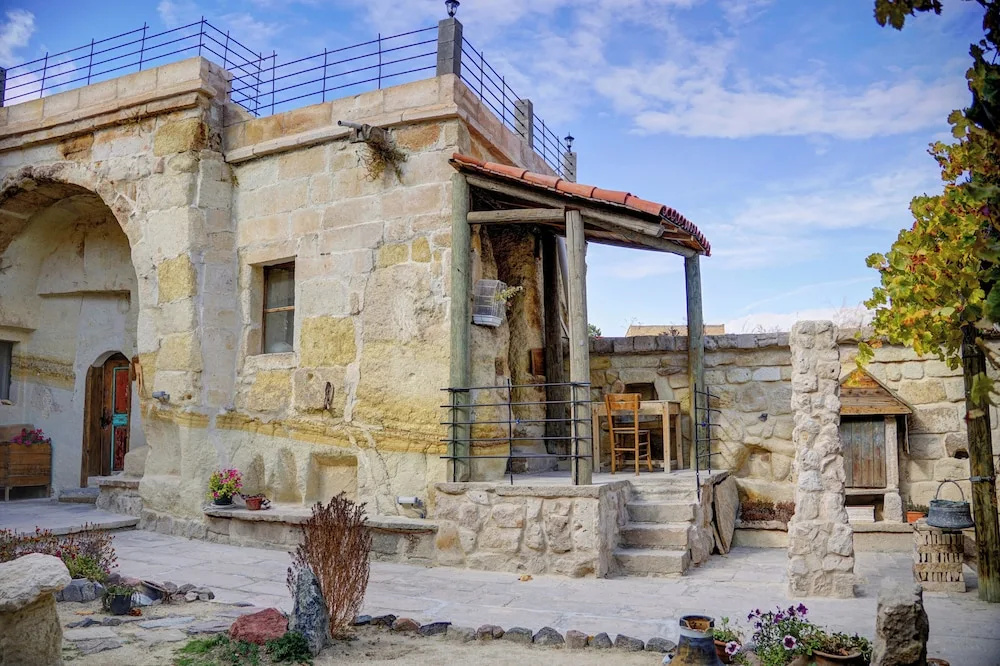 Gibos Cave Hotel