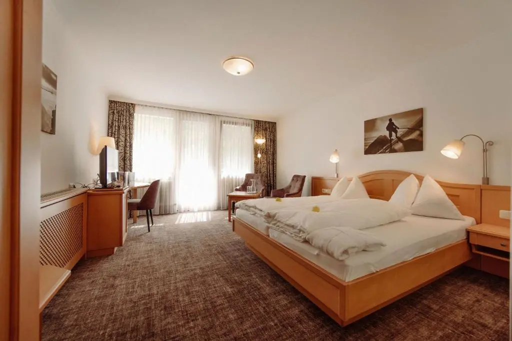 Standard Double room (full double bed)
