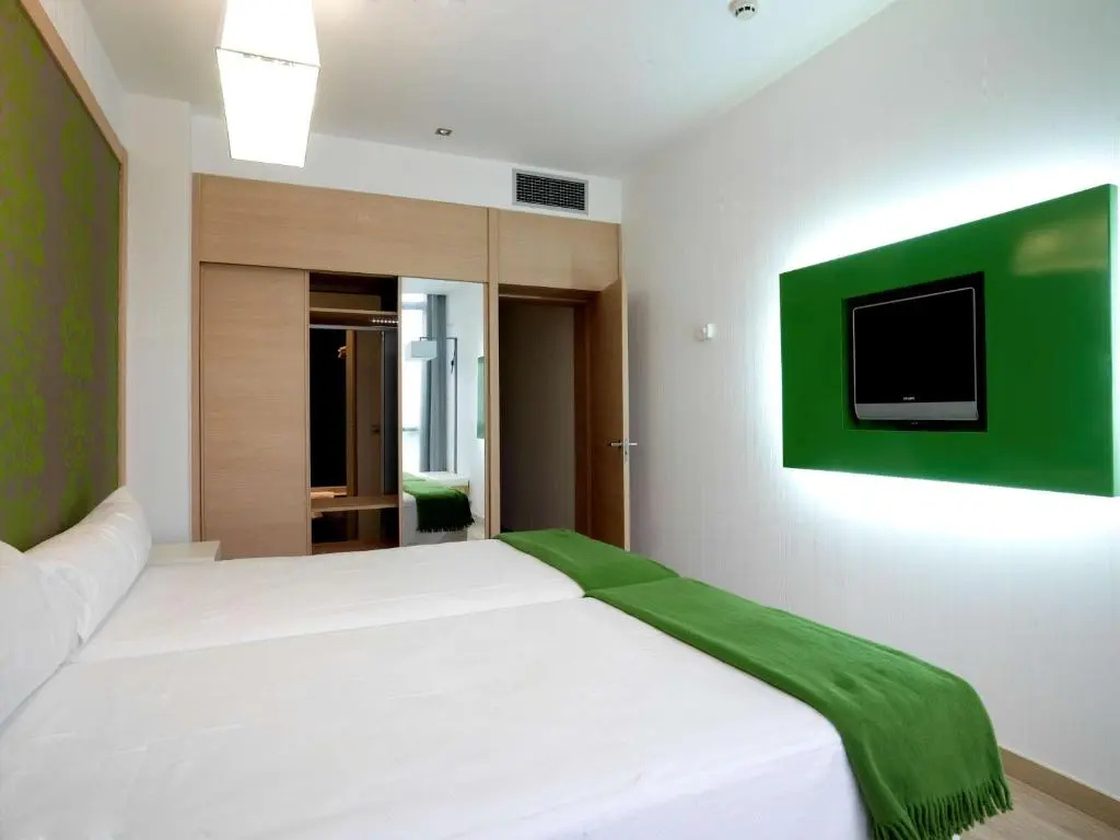 Standard Double room (twin beds)
