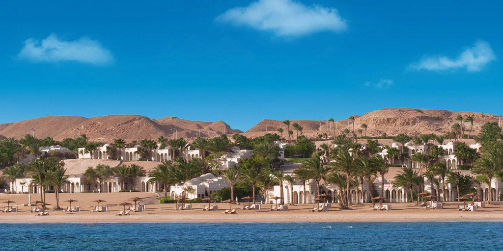 Beach & Waterfront