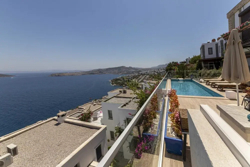 House With Private Pool and Sea View in Bodrum