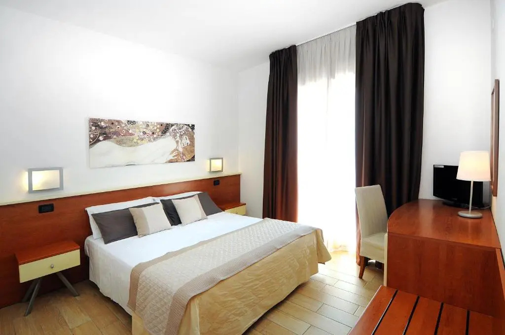 Standard Double room with balcony and with sea view (full double bed)