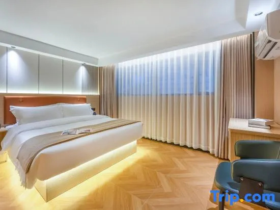 Four Seasons Cloud Hotel