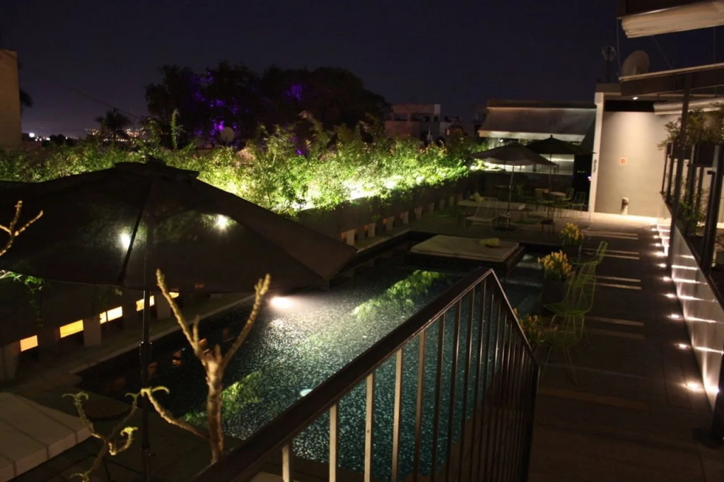 Balcony & Terrace