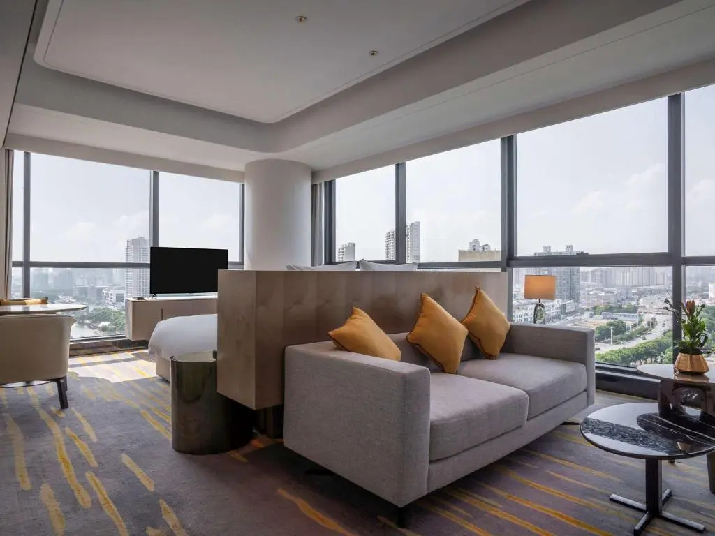 Executive Double room (full double bed)