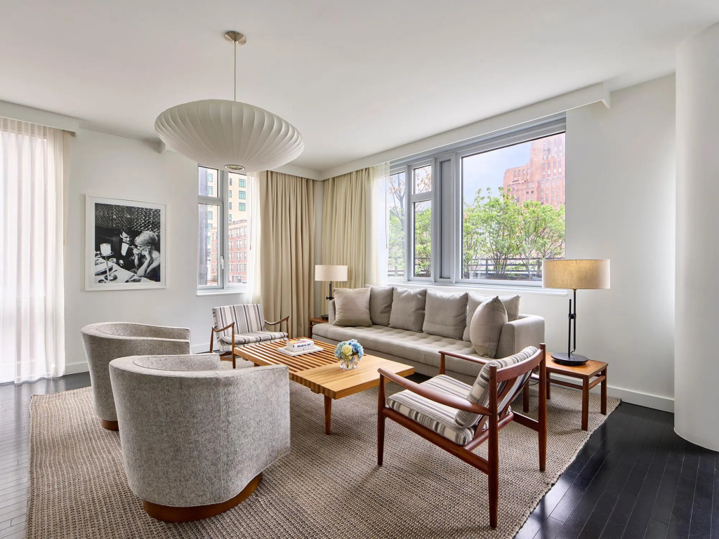 Penthouse Suite