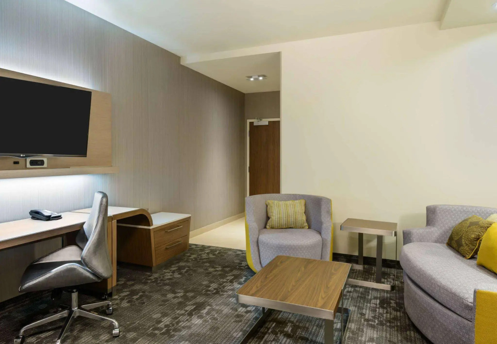 Courtyard Buffalo Downtown / Canalside — фото 3