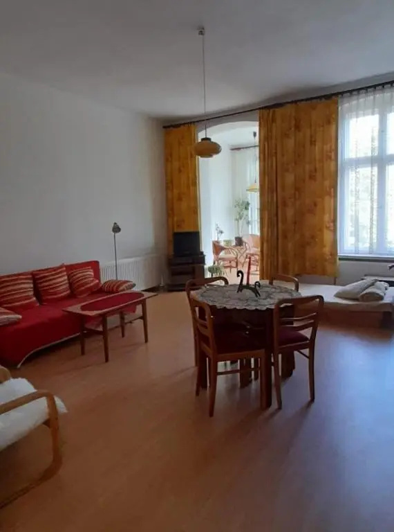 Apartament Kasztanowy
