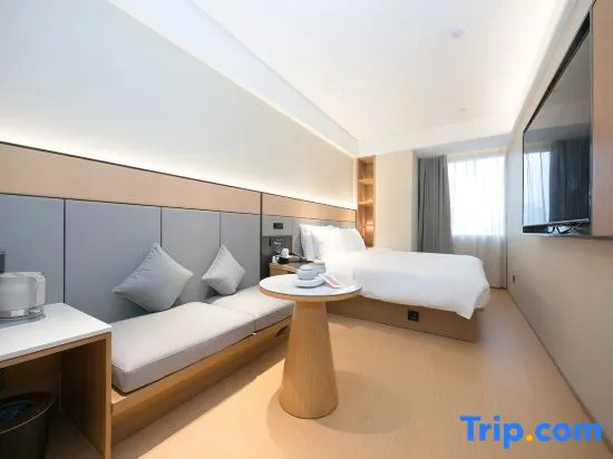 Superior Double room (full double bed)