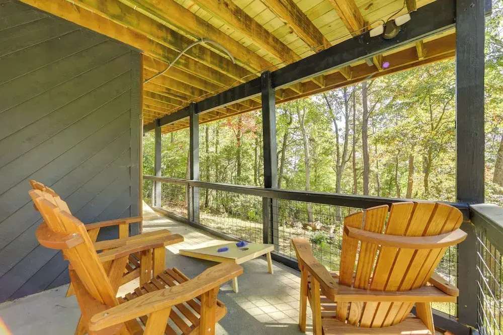 Hot Tub, Deck & Games: Gatlinburg Mountain Cabin