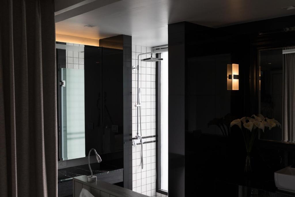 Двухместный номер Deluxe двуспальная кровать в Apartelle Jatujak Hotel