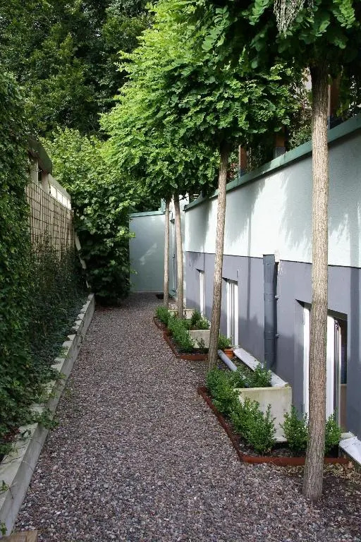 Economy Studio