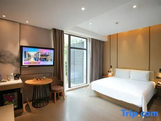 2 Bedrooms Villa with courtyard view