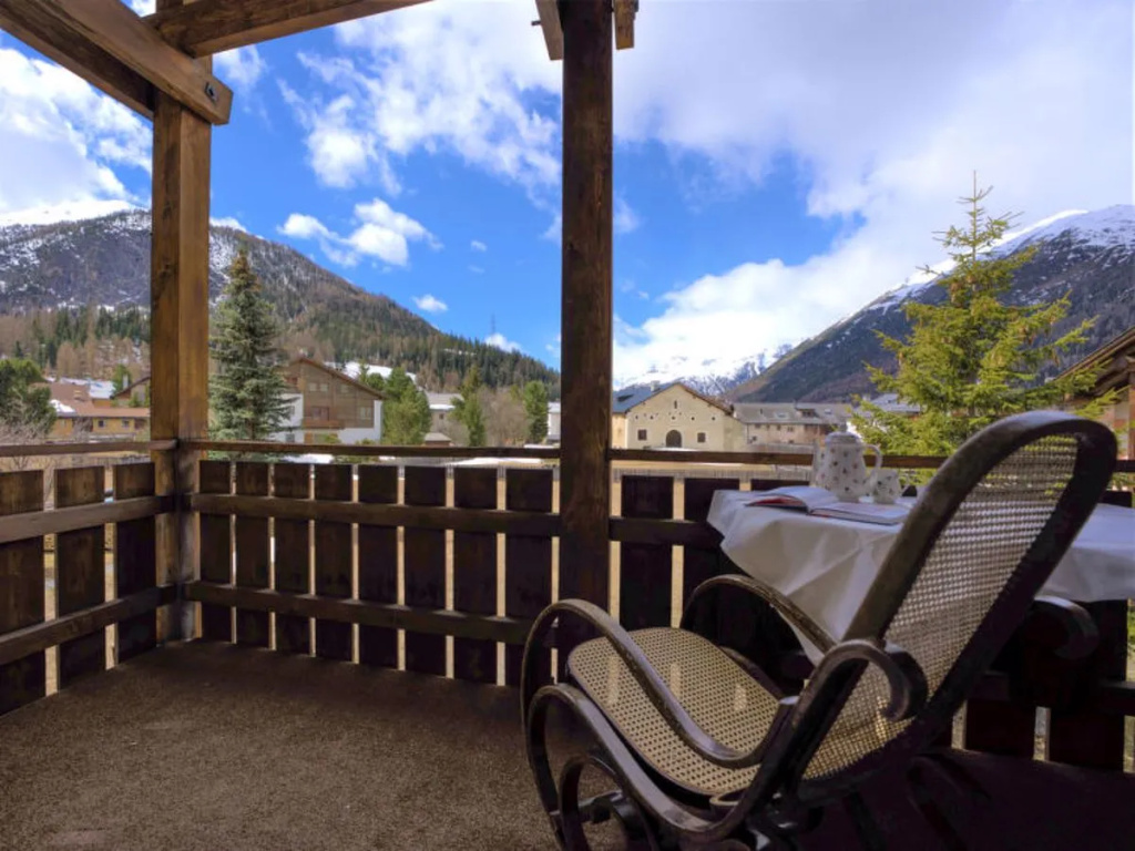 Balcony & Terrace