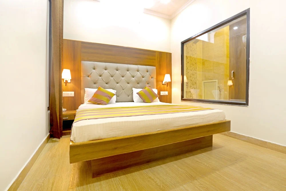 Economy room