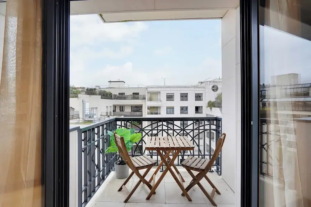 Afficher la photo 7 — Studio Sleek & Refined - Levallois-perret