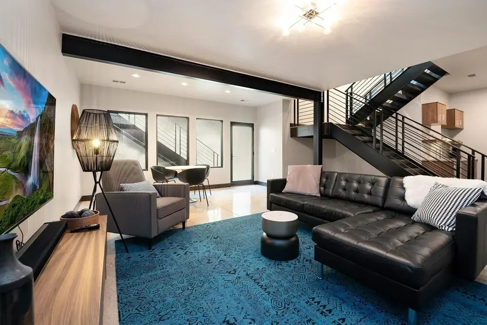 Relaxing in Paradise w Private Roof Top Deck!! — фото 2