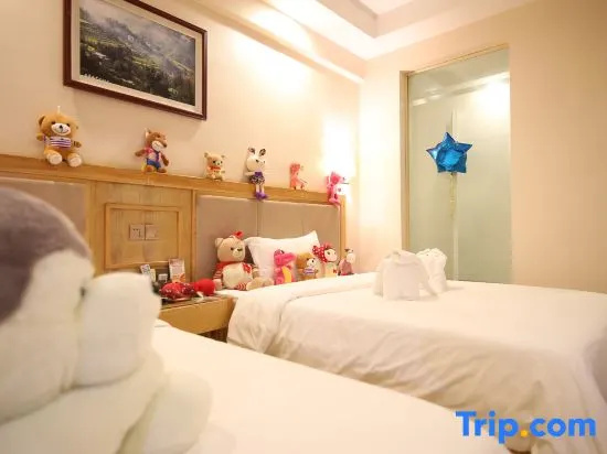 Deluxe Double room (full double bed)