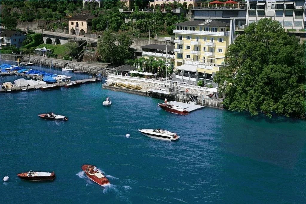 Beach & Waterfront