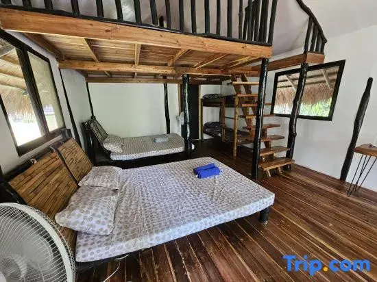 Standard room with mountain view