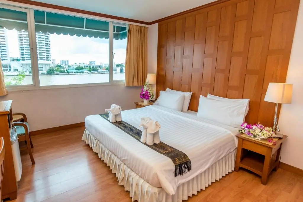 Superior Double room with river view (full double bed)