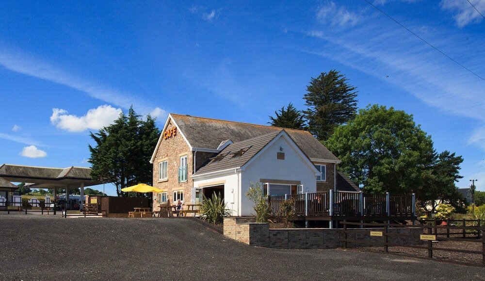 The Lindisfarne Inn by null