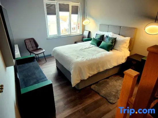 Standard Double Attic room (full double bed)