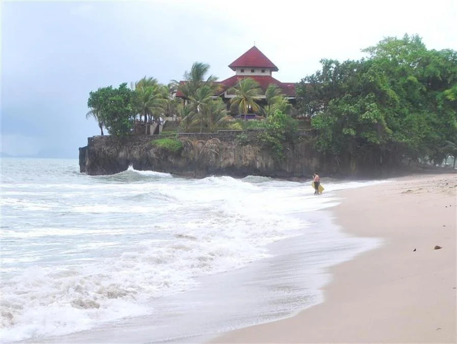 Beach & Waterfront