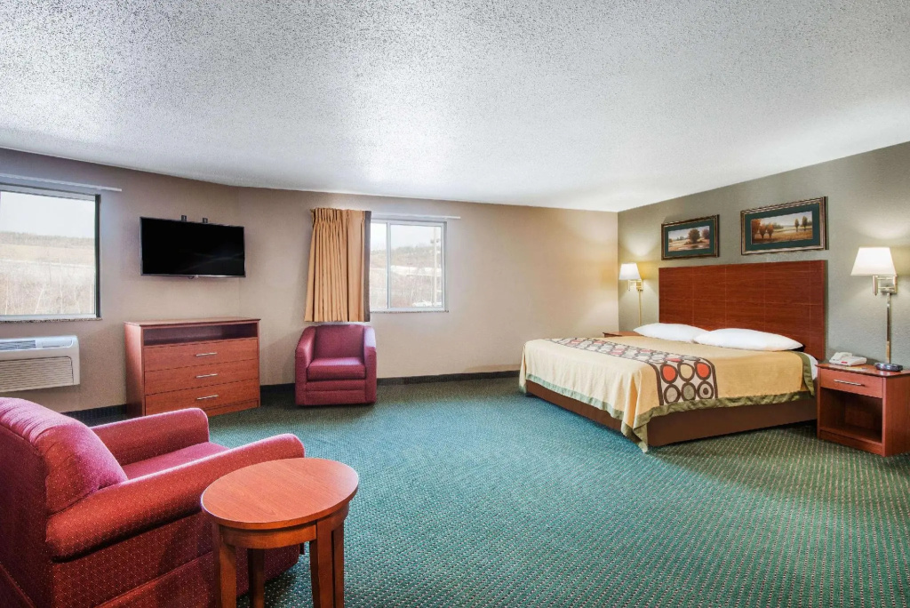 Double Suite (full double bed)