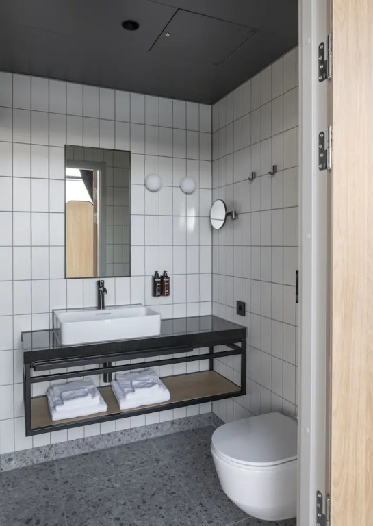 Superior Double room with balcony (full double bed)