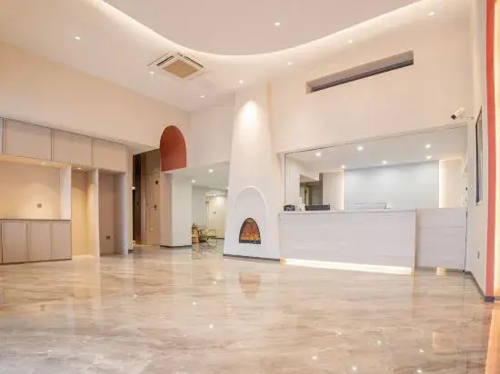 Mr. Zheng's Jingyang Hotel (Huanggang Wanda Plaza Branch)