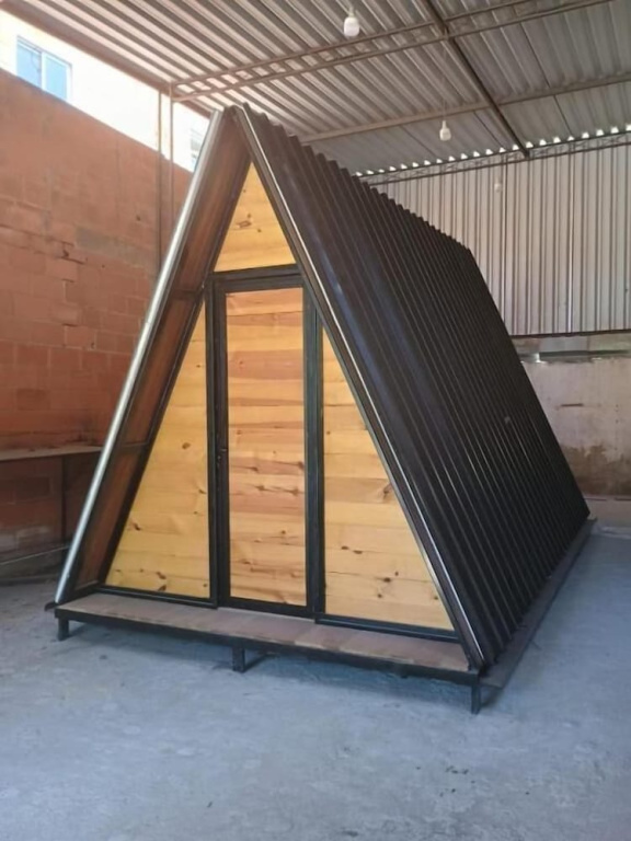 Container Black