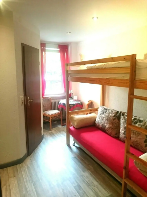Economy Quadruple room (bunk bed and twin beds)