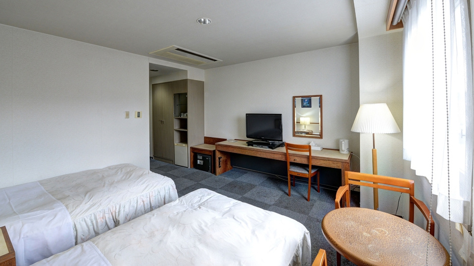 Deluxe Double room with mountain view (twin beds)