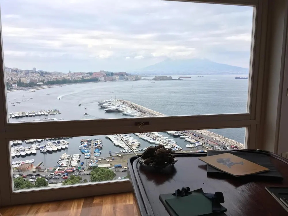 Suite 52