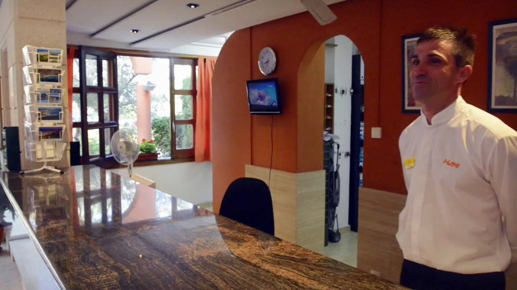 Lobby & Reception