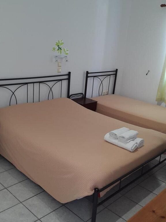 Morfeas Pension by null